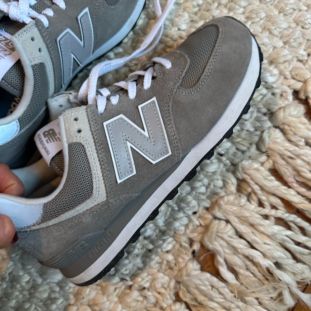 New Balance 574 Core Womens 9.5 - Picture 9 of 12
